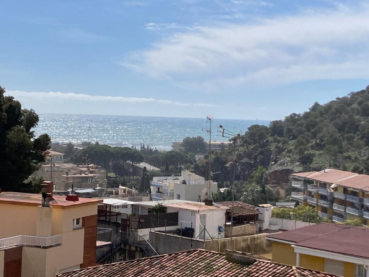 Apartamento Con Vistas Al Mar Castelldefels Esterno foto