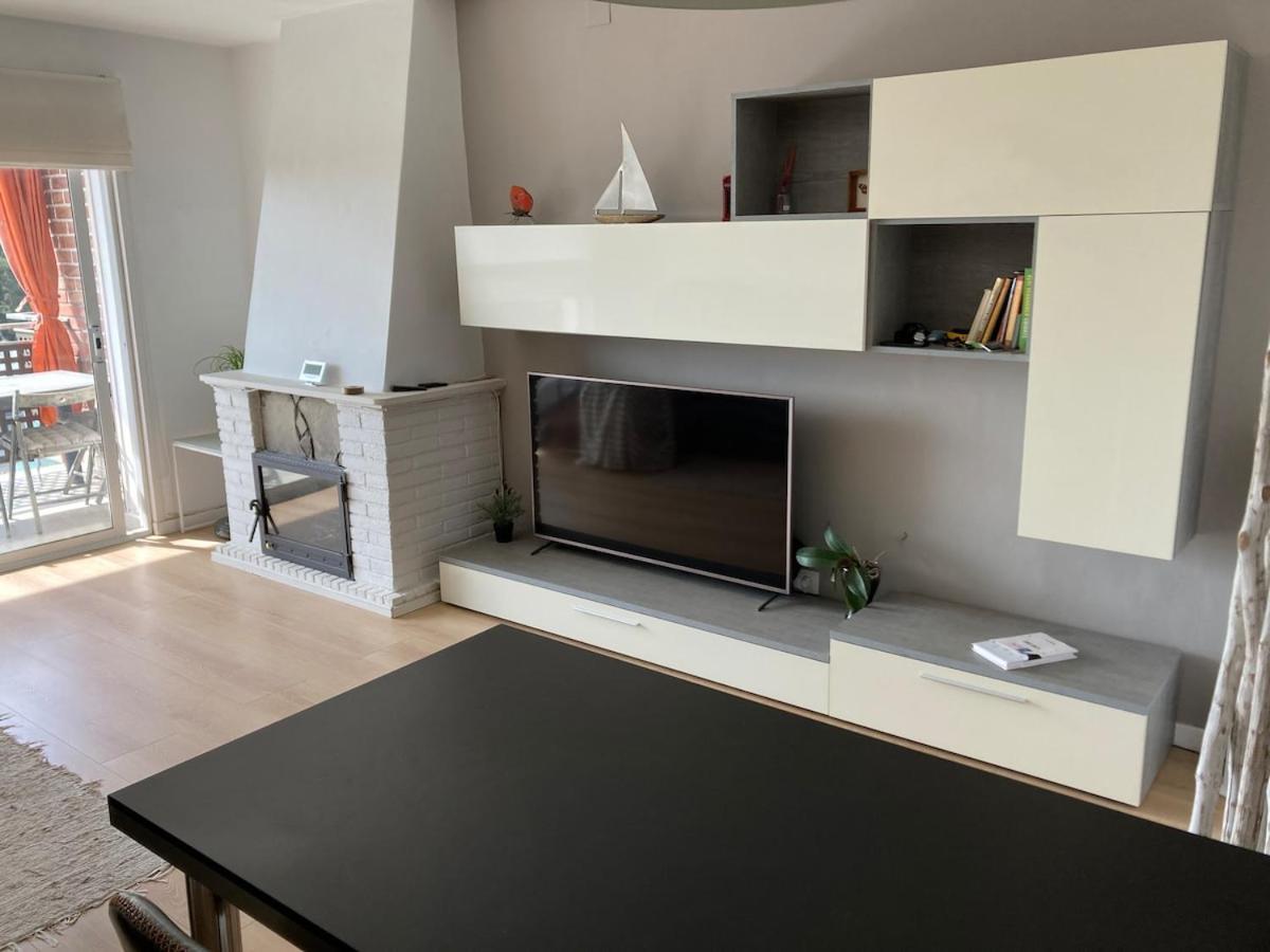 Apartamento Con Vistas Al Mar Castelldefels Esterno foto